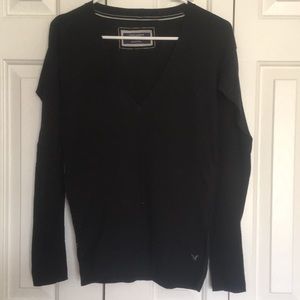 AE V-neck Sweater